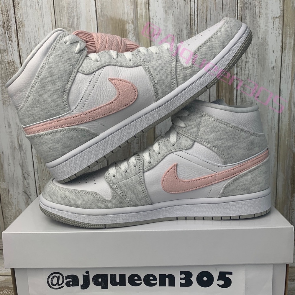 Air Jordan 1 Mid WMNS Atmosphere White - Picture 3 of 6